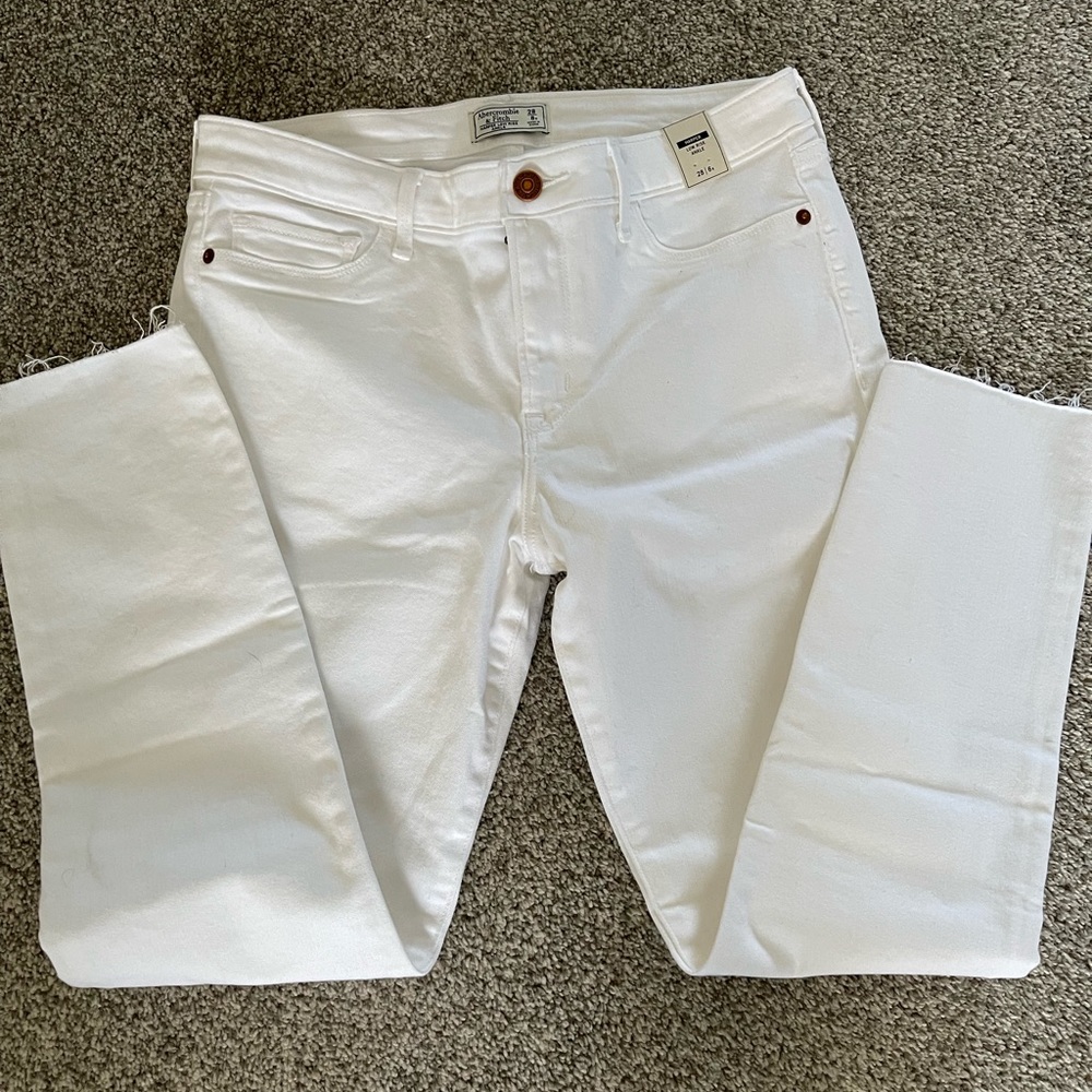 Abercrombie & Fitch low rise ankle jeans